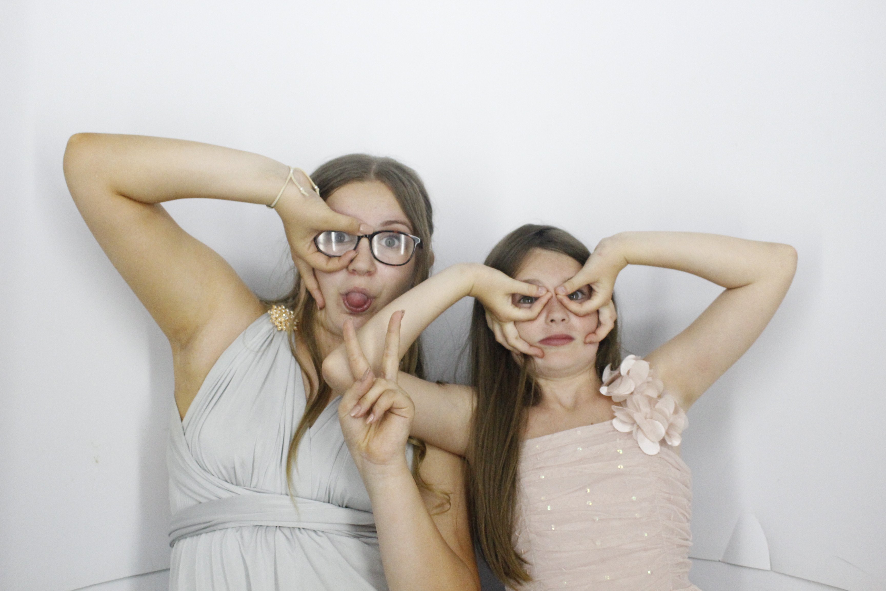 Sam & Rachel's Wedding | View more photos from the event at gallery.myphotoboothexperience.co.uk/u/MyPhotoBoothExperienceLtd/Sam-Rachels-Wedding